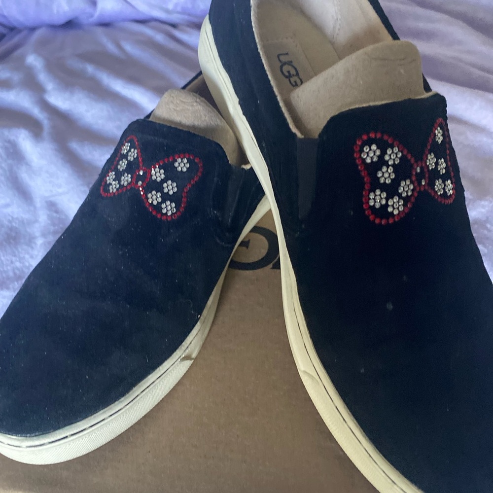 Womens Ugg slip on Minnie Mouse